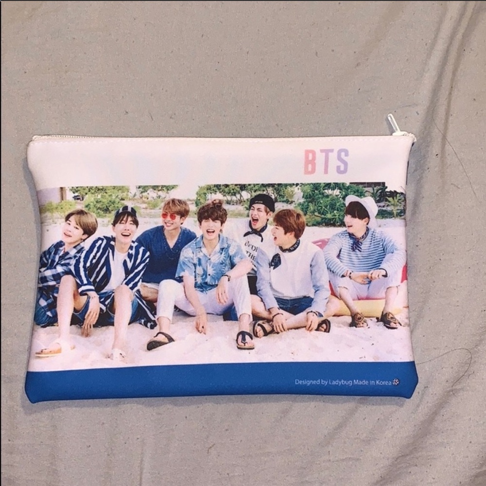 BTS Pouch, 2 keychains and pin